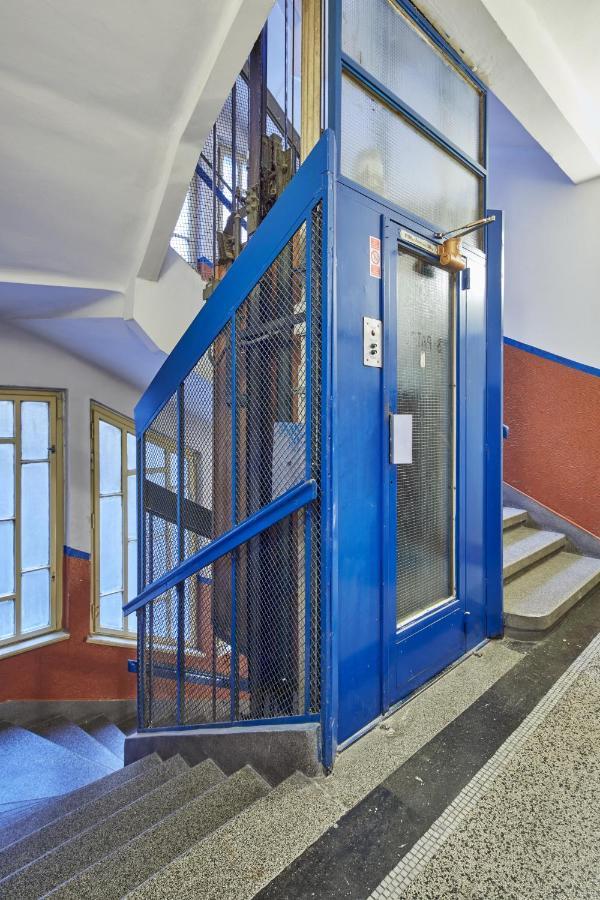 Minimalist Apartment On Wenceslas Square By Prague Days Exterior photo